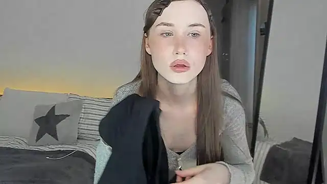 Stella Sunny online show from May 2026 04:29:02 PM