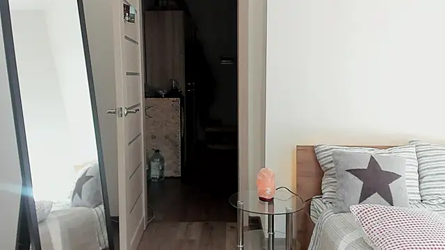 Stella Sunny online show from April 2026 07:37:01 AM