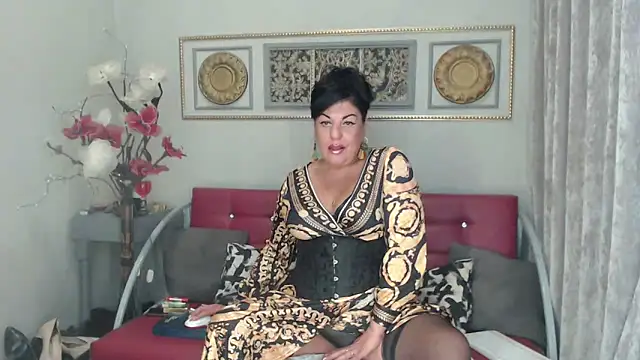 Snapshot of LadyMargoFontana chatting on September 2025 04:27:01 AM LadyMargoFontana online show from September 2025 04:27:01 AM