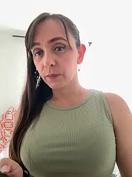 natalie cowens online show from June 2026 09:20:02 PM