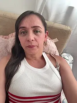 natalie cowens online show from July 2026 10:07:02 PM