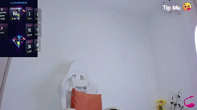 natalie cowens online show from September 2025 11:10:02 PM