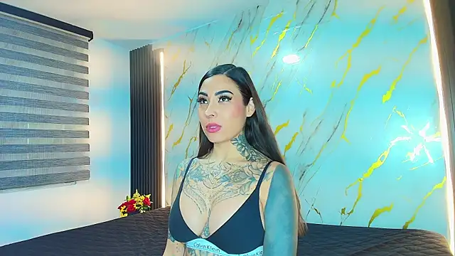 EmiliMontero online show from June 2026 01:11:01 AM
