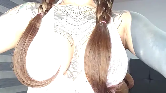 EmiliMontero online show from February 2026 01:19:01 AM