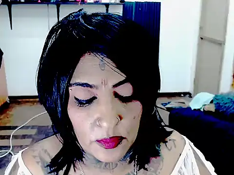 Indiancatz2 online show from May 2026 05:55:01 PM