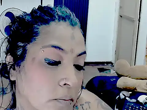 Indiancatz2 online show from May 2026 05:45:02 PM