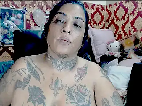 Snapshot of Indiancatz2 chatting on October 2025 02:09:02 PM Indiancatz2 online show from October 2025 02:09:02 PM