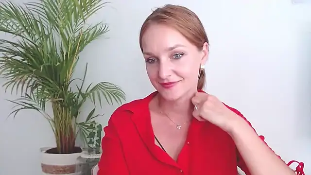 Snapshot of AliciaDesire chatting on September 2025 12:49:02 PM AliciaDesire online show from September 2025 12:49:02 PM
