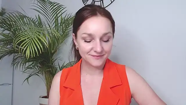 Snapshot of AliciaDesire chatting on March 2025 08:08:01 AM AliciaDesire online show from March 2025 08:08:01 AM
