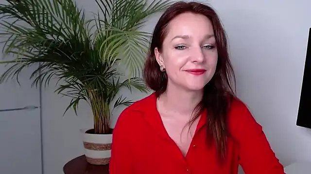 Snapshot of AliciaDesire chatting on March 2025 11:23:01 AM AliciaDesire online show from March 2025 11:23:01 AM