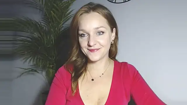 Snapshot of AliciaDesire chatting on November 2025 06:50:01 AM AliciaDesire online show from November 2025 06:50:01 AM