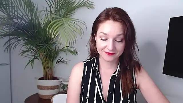 Snapshot of AliciaDesire chatting on March 2025 08:19:01 AM AliciaDesire online show from March 2025 08:19:01 AM