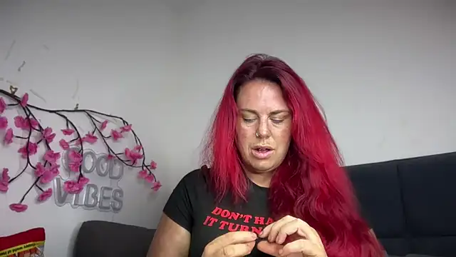 redxxxvixen online show from May 2026 09:22:01 PM