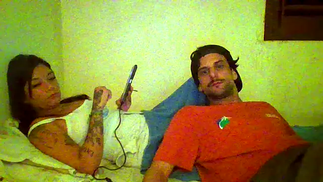couplemilk online show from April 2026 02:03:02 AM