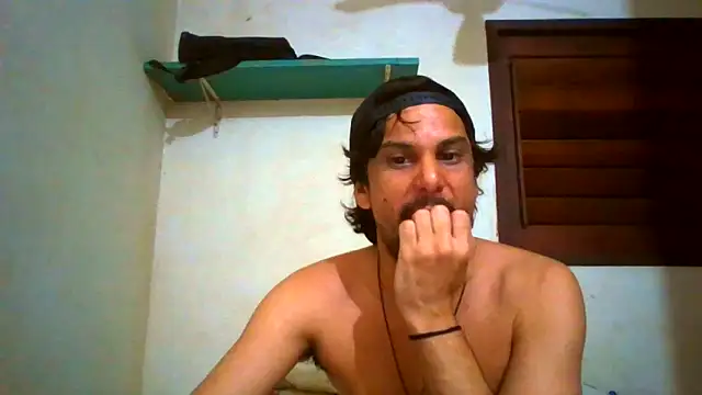 Snapshot of couplemilk chatting on June 2026 08:39:02 PM couplemilk online show from June 2026 08:39:02 PM