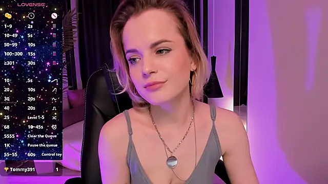 Snapshot of JessicaBeverly chatting on March 2025 02:11:02 AM JessicaBeverly online show from March 2025 02:11:02 AM