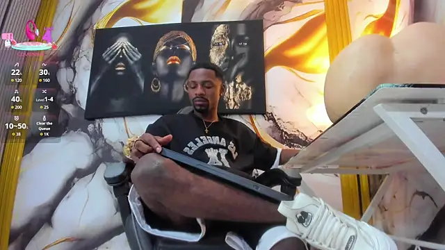 Snapshot of Thomas_shelbys chatting on October 2025 03:25:02 AM Thomas shelbys online show from October 2025 03:25:02 AM