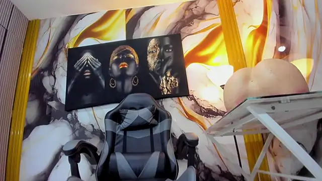 Snapshot of Thomas_shelbys chatting on December 2025 03:51:02 AM Thomas shelbys online show from December 2025 03:51:02 AM