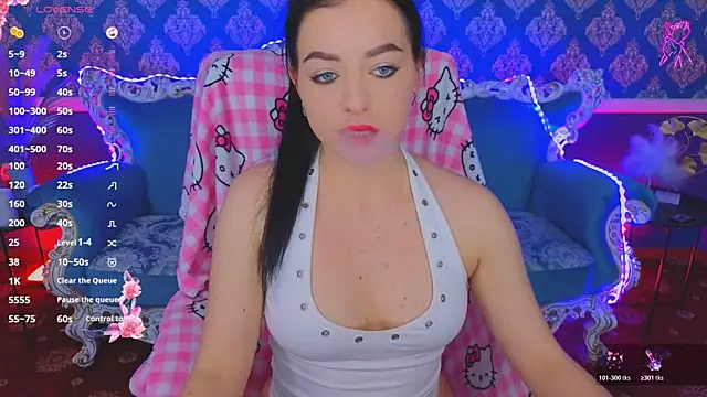 KitnissKiss online show from May 2026 07:13:02 PM