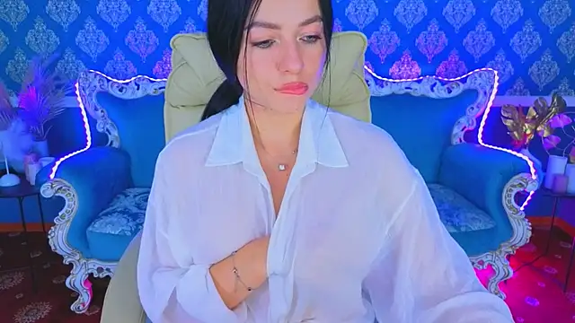 KitnissKiss online show from July 2026 07:24:02 PM