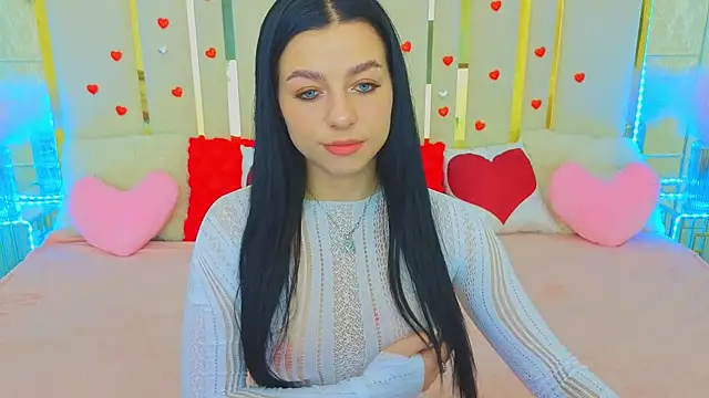 Snapshot of KitnissKiss chatting on February 2026 08:20:01 PM KitnissKiss online show from February 2026 08:20:01 PM