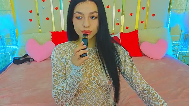 Snapshot of KitnissKiss chatting on March 2026 07:19:01 AM KitnissKiss online show from March 2026 07:19:01 AM