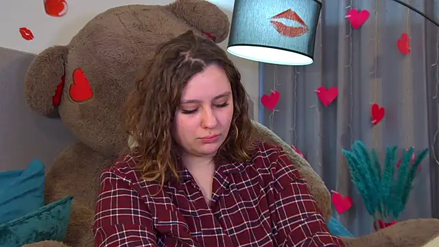 Snapshot of MaryMurray chatting on February 2026 06:33:01 AM MaryMurray online show from February 2026 06:33:01 AM