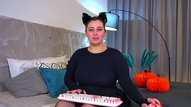 MaryMurray online show from October 2025 07:16:02 AM