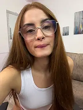 Snapshot of MiaaLoren chatting on November 2025 04:12:02 PM MiaaLoren online show from November 2025 04:12:02 PM