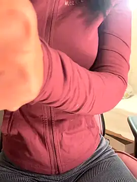 Adriennesexxx online show from November 2025 05:13:02 PM