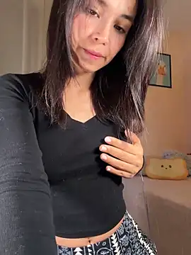 Adriennesexxx online show from February 2026 06:05:02 PM