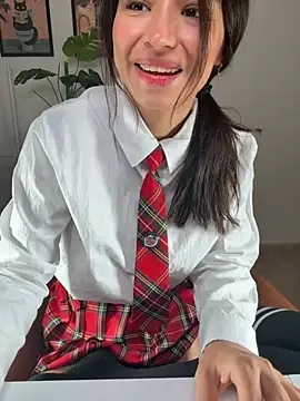 Adriennesexxx online show from May 2026 09:29:02 AM