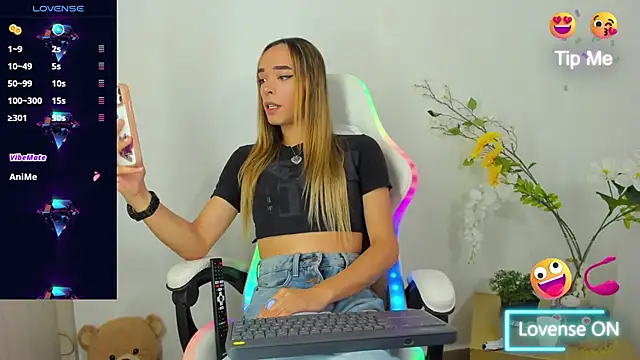 Linda Crawford online show from February 2025 10:15:02 PM