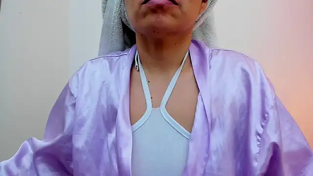 Sofia Walke1 online show from October 2025 12:01:01 AM