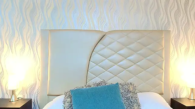 Amberr Greyy online show from November 2025 05:46:01 PM