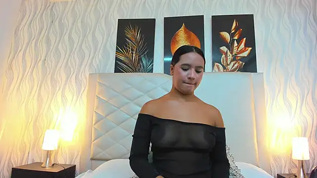 Amberr Greyy online show from February 2025 02:48:02 PM
