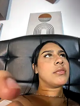 Snapshot of Shaarongp chatting on November 2025 03:28:01 AM Shaarongp online show from November 2025 03:28:01 AM