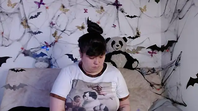 LennaTurnerr online show from October 2025 07:47:01 PM