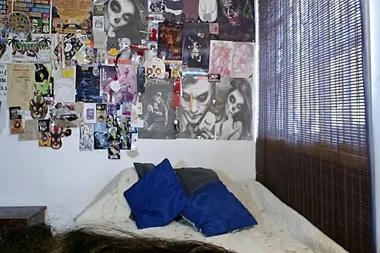 LennaTurnerr online show from April 2026 07:26:01 PM