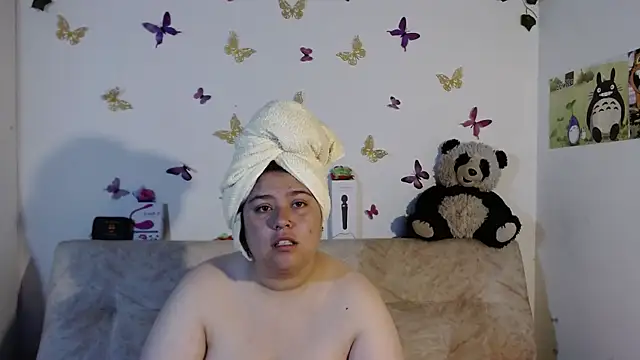 LennaTurnerr online show from July 2026 05:42:02 PM
