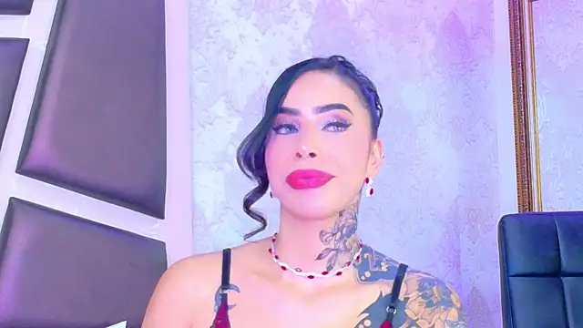 GiahDaniels online show from May 2026 04:20:01 AM