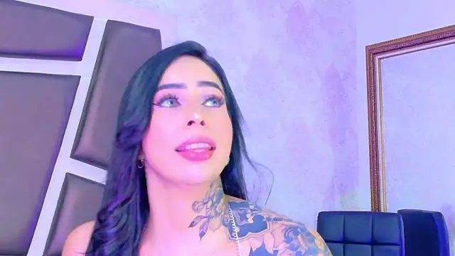 GiahDaniels online show from May 2026 03:21:01 AM