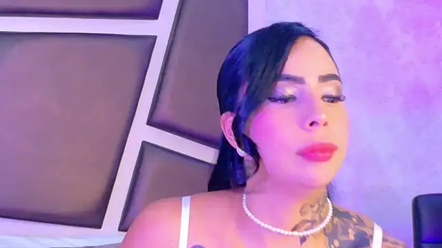 GiahDaniels online show from May 2026 04:29:01 AM