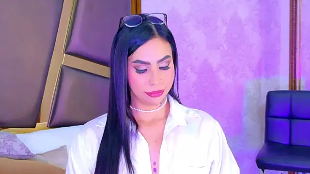 GiahDaniels online show from April 2026 03:35:01 AM