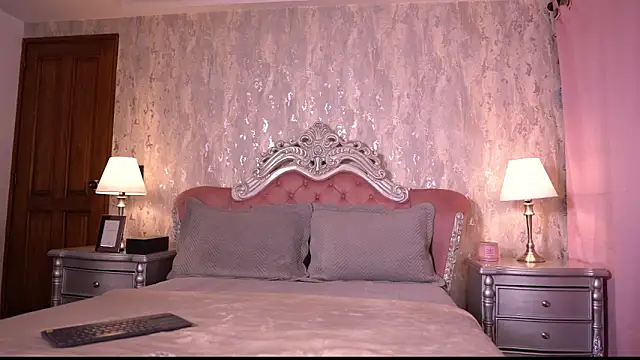 AngelineConnor online show from April 2026 10:22:01 PM