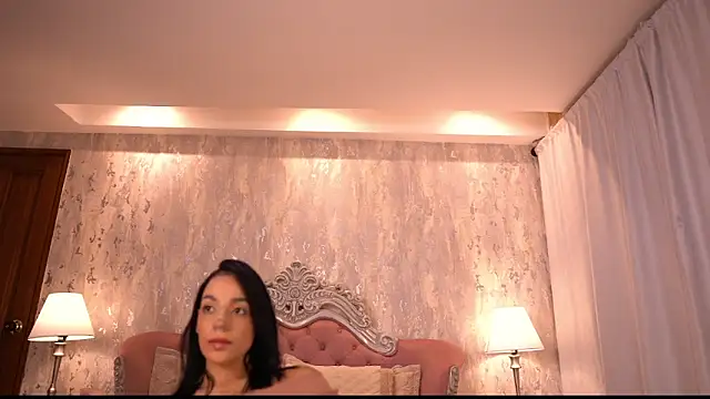 AngelineConnor online show from November 2025 10:35:01 PM