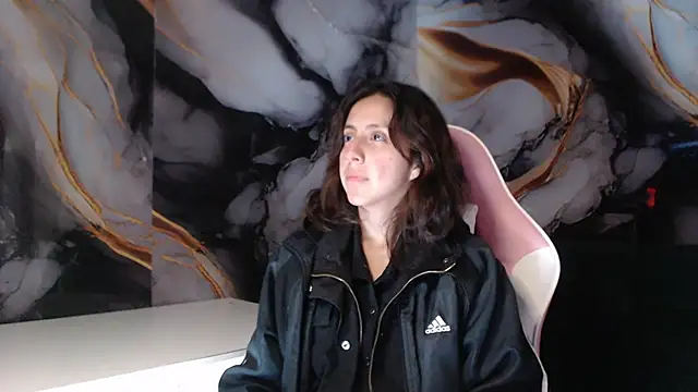 Snapshot of ling_ling24 chatting on October 2025 03:05:02 AM ling ling24 online show from October 2025 03:05:02 AM