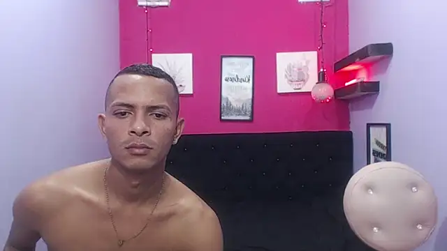hugecocks hot online show from May 2026 07:52:01 PM