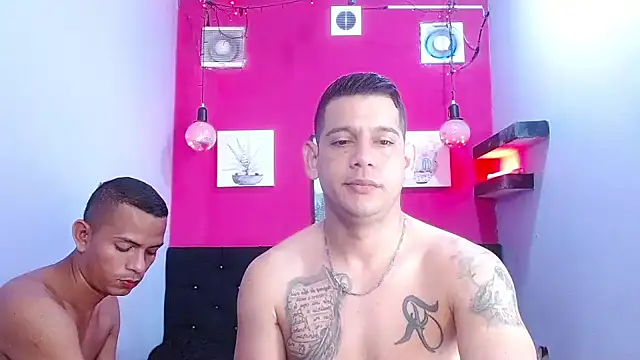 hugecocks hot online show from May 2026 08:04:02 PM