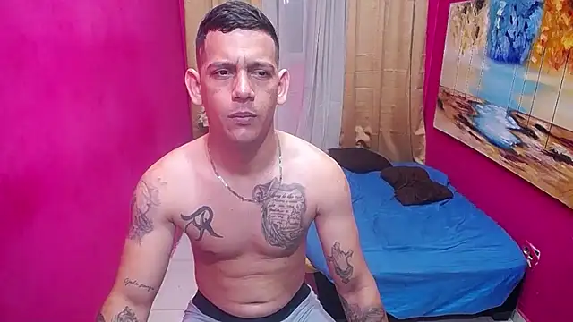 hugecocks hot online show from March 2026 12:07:01 AM